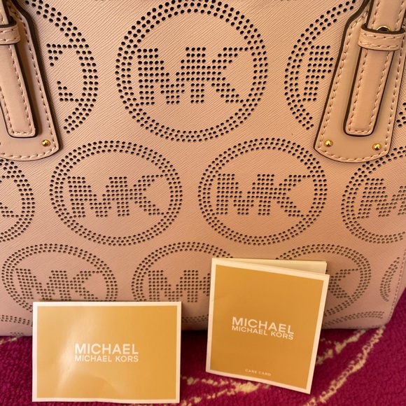 Michael kors voyager tote bag pink NWT - Picture 6 of 7